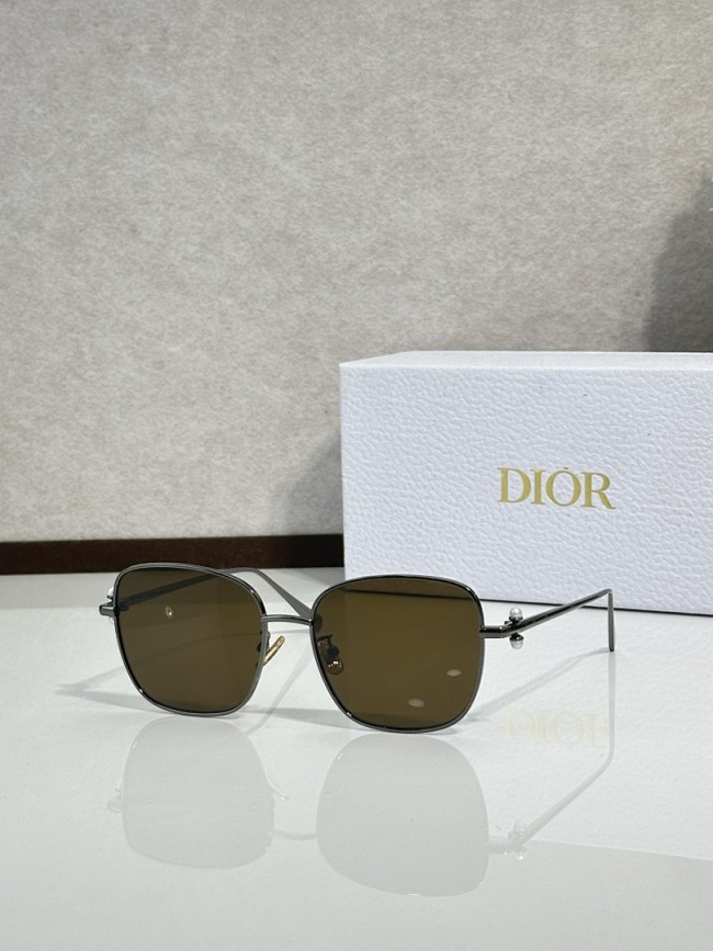 Dior Sunglasses AAAA-4717
