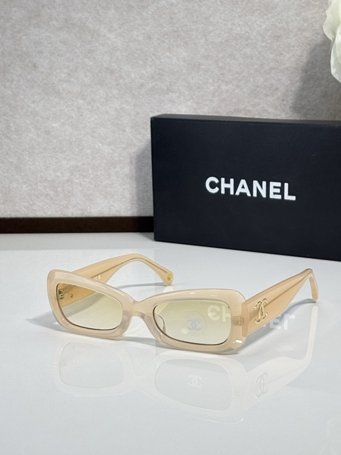 CHNL Sunglasses AAAA-6944