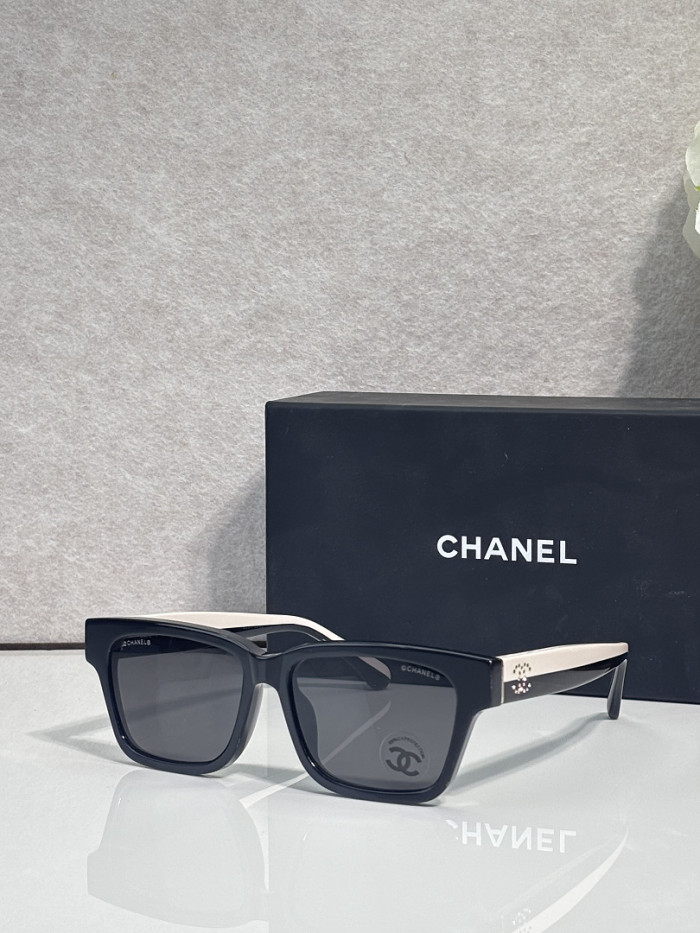 CHNL Sunglasses AAAA-7275