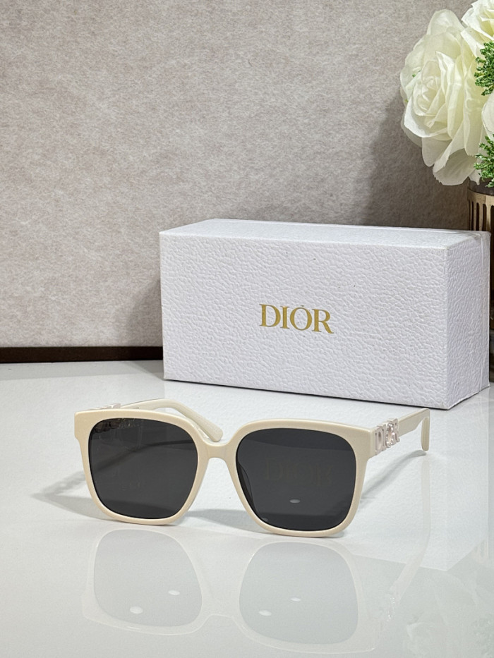 Dior Sunglasses AAAA-4840