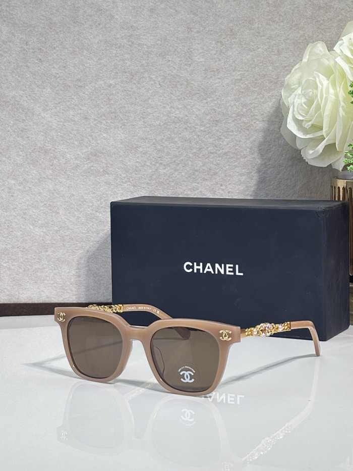 CHNL Sunglasses AAAA-7210