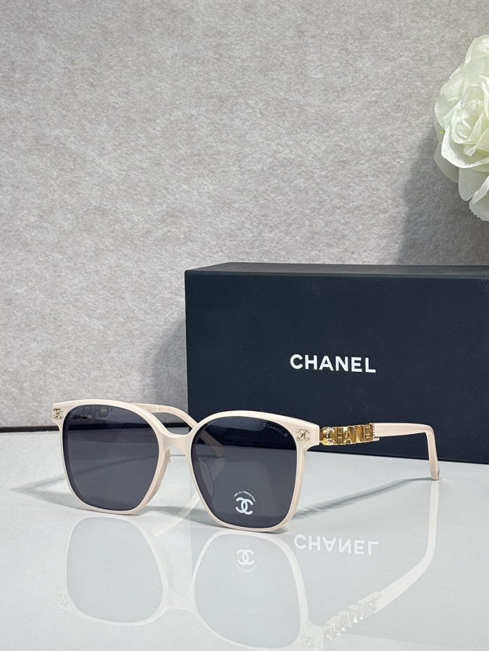 CHNL Sunglasses AAAA-7374