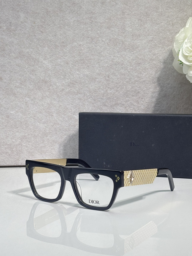 Dior Sunglasses AAAA-4914