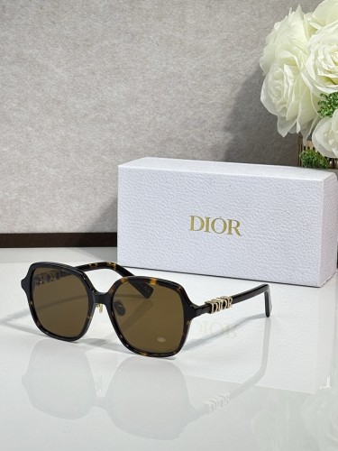 Dior Sunglasses AAAA-4746