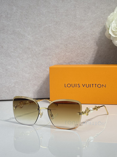 LV Sunglasses AAAA-7923