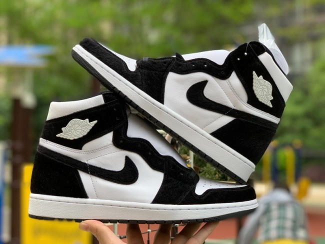 Authentic Air Jordan 1 Retro High OG WMNS “Panda”