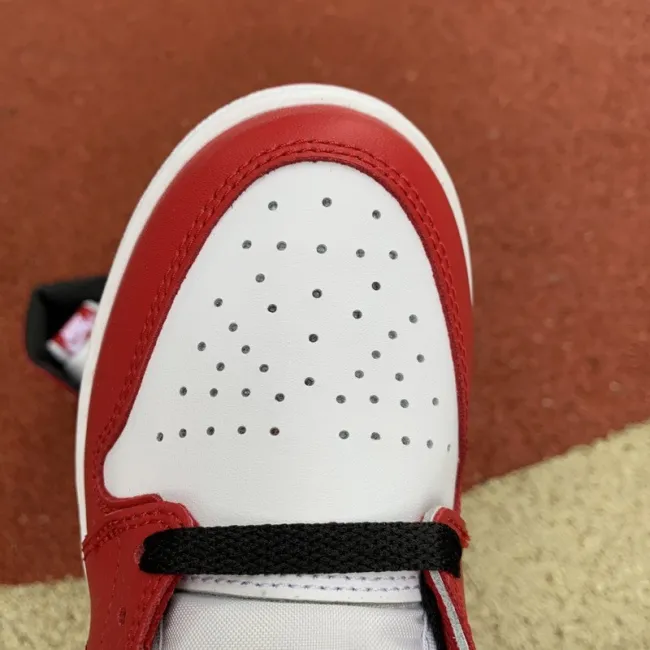 Authentic Air Jordan 1 Retro GS Chicago