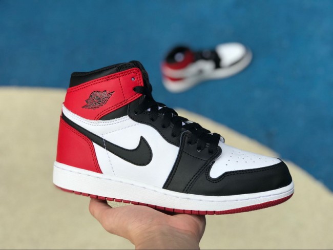 Authentic Air Jordan 1 Retro GS Black Toe