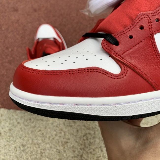 Authentic Air Jordan 1 Retro High OG WMNS “Satin Snake”