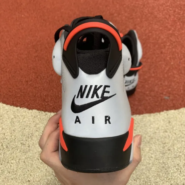 Authentic Air Jordan 6 Retro “Reflective Bugs Bunny”