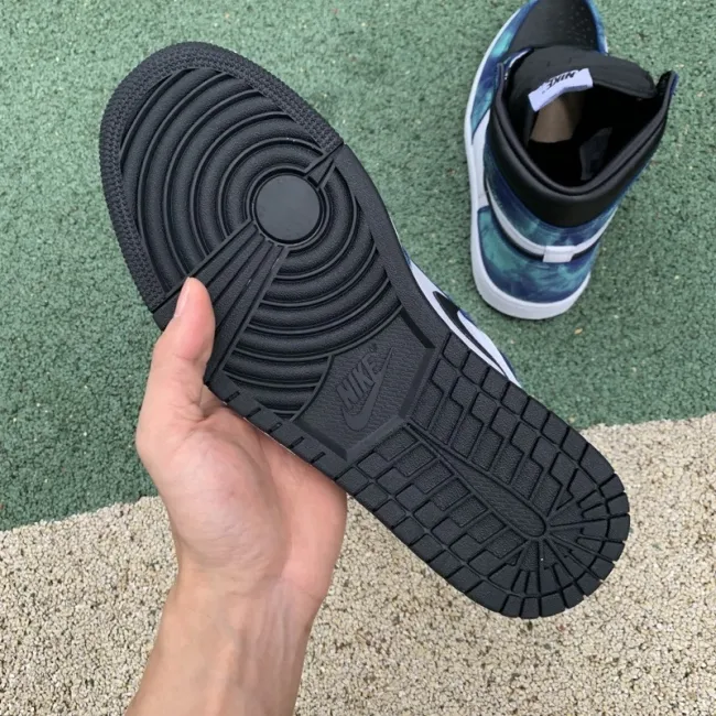 Authentic Air Jordan 1 Retro High OG “Tie Dye”