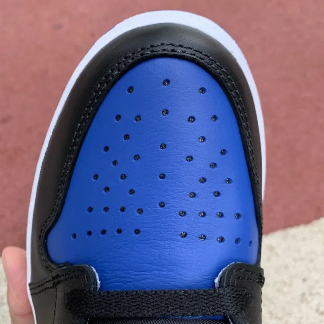 Authentic Air Jordan 1 Retro “Royal” 2017