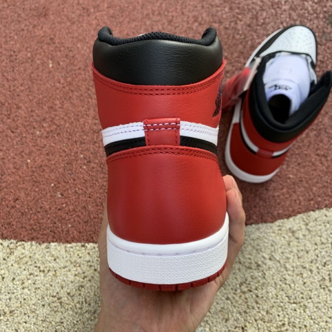 Air Jordan 1 Retro OG High “Black Toe”