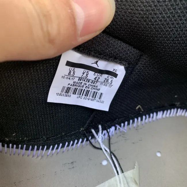 Authentic Air Jordan 1 Retro Gold Toe