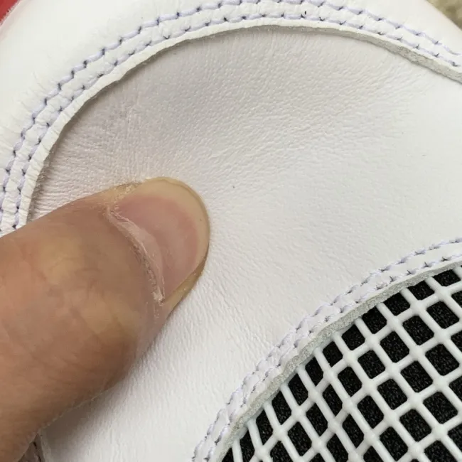 Authentic Air Jordan 4 “Fire Red” 2020