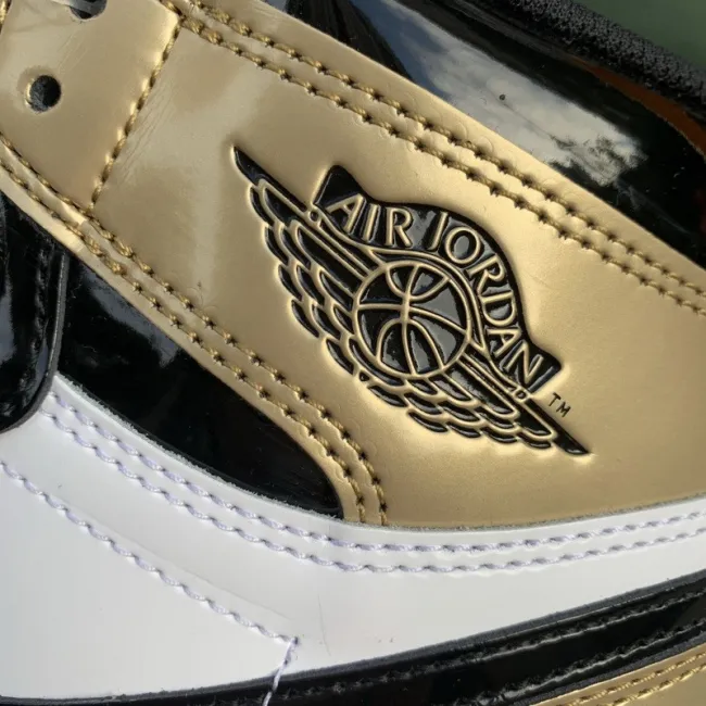 Authentic Air Jordan 1 Retro Gold Toe