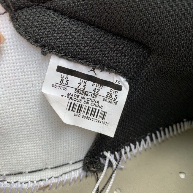 Air Jordan 1 Retro OG High “Black Toe”