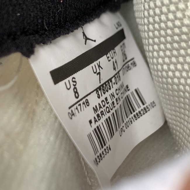 Authentic Air Jordan 11 Retro “Platinum Tint”