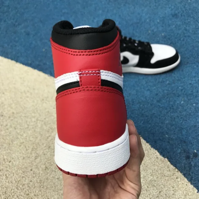 Authentic Air Jordan 1 Retro GS Black Toe