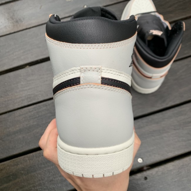 Nike SB x Air Jordan 1 Light Bone GS
