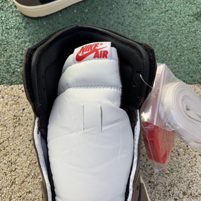 Authentic Travis Scott x Air Jordan 1 Retro High OG TS SP