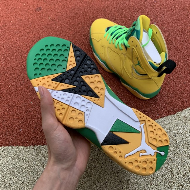 Air Jordan 7 Retro Oregon Ducks PE