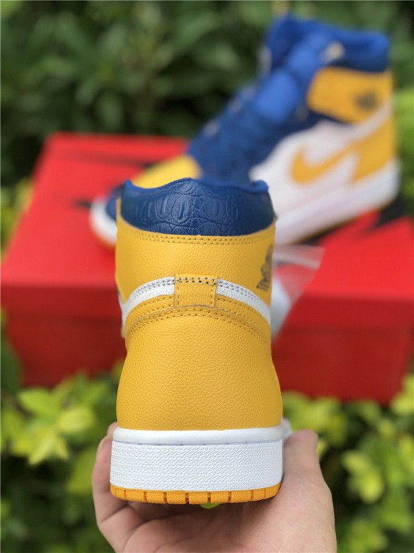 Authentic Air Jordan 1 Retro “Michigan” PE