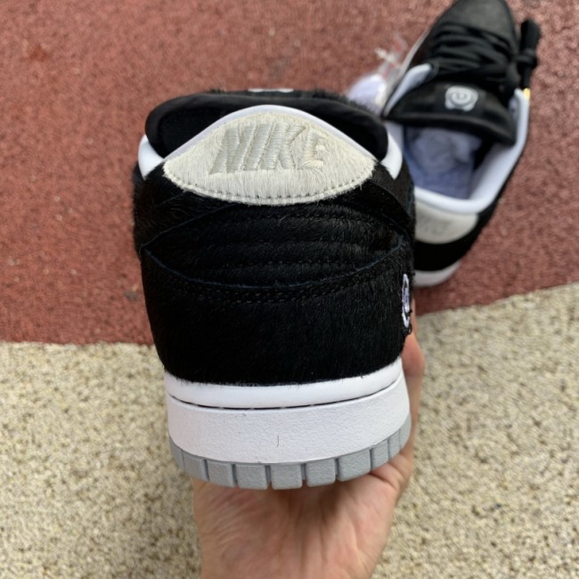 Authentic Nike SB Zoom Dunk Elite “BE@RBRICK” GS