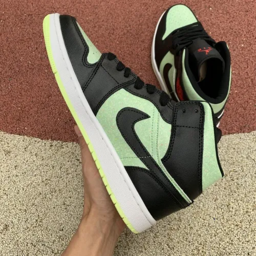 Authentic Air Jordan 1 Mid Shoes036