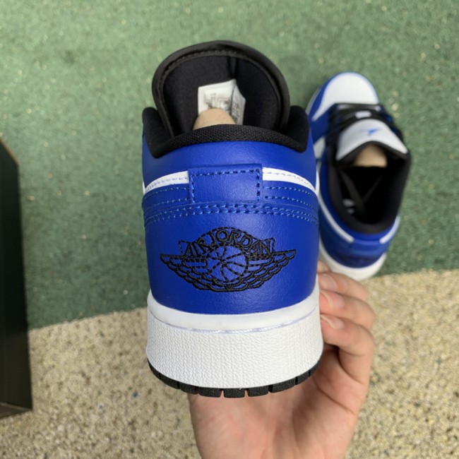 Air Jordan 1 Retro Low shoes