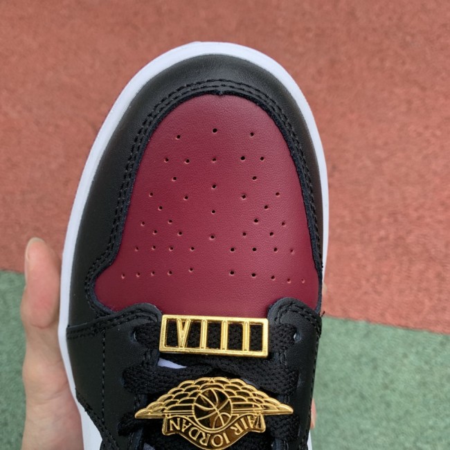 Air Jordan 1 Mid SE Black Dark Beetroot