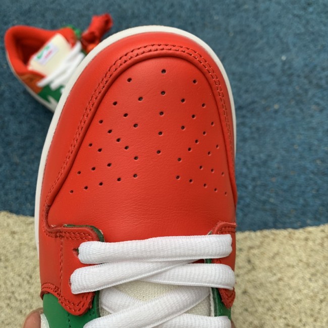 Authentic 7-Eleven x Nike SB Dunk Low