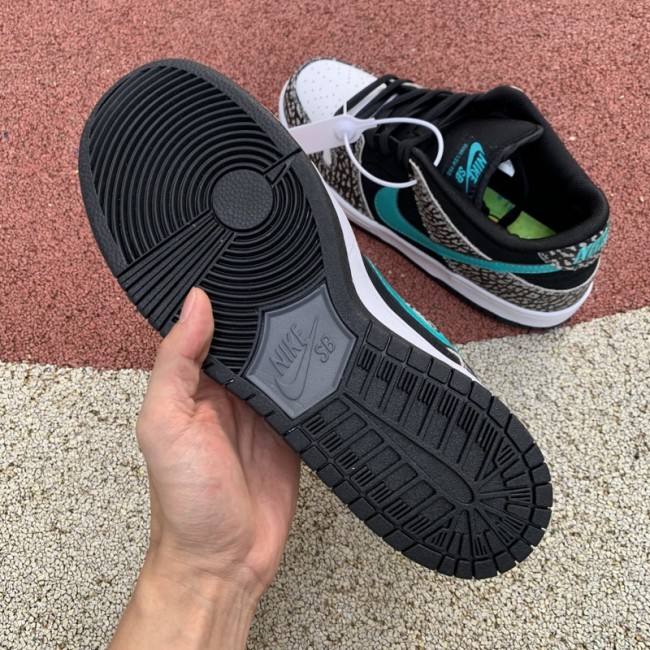 Authentic Nike SB Dunk Low“Elephant”