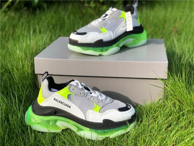 Balenciaga Triple S 