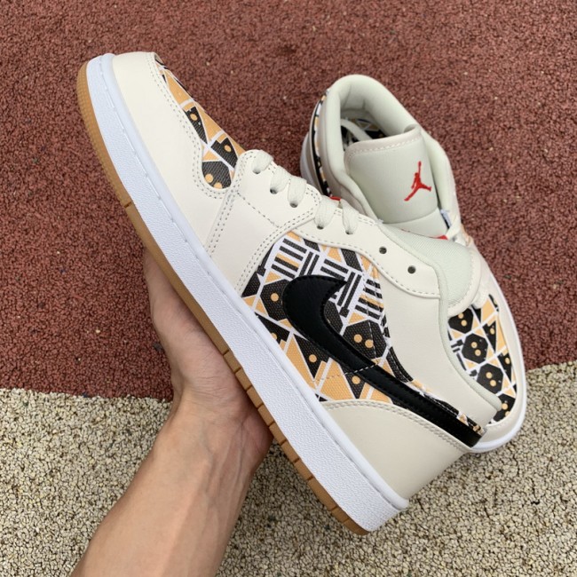 Air Jordan 1 Retro Low shoes