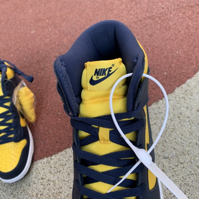 Authentic Nike Dunk High “Michigan”
