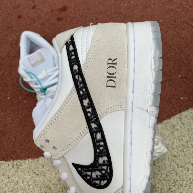 Authentic Dior x Nike Dunk Low SP