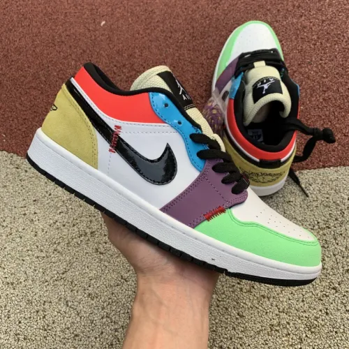 Air Jordan 1 Retro Low shoes