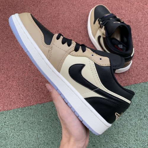 Air Jordan 1 Retro Low shoes