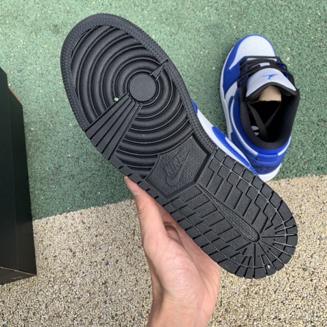 Air Jordan 1 Retro Low shoes