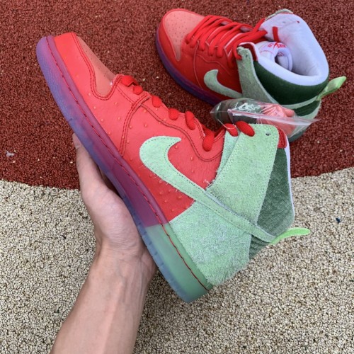 Nike SB Dunk High Strawberry Cough