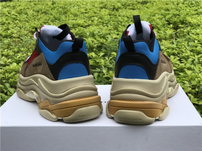 Balenciaga Triple S 