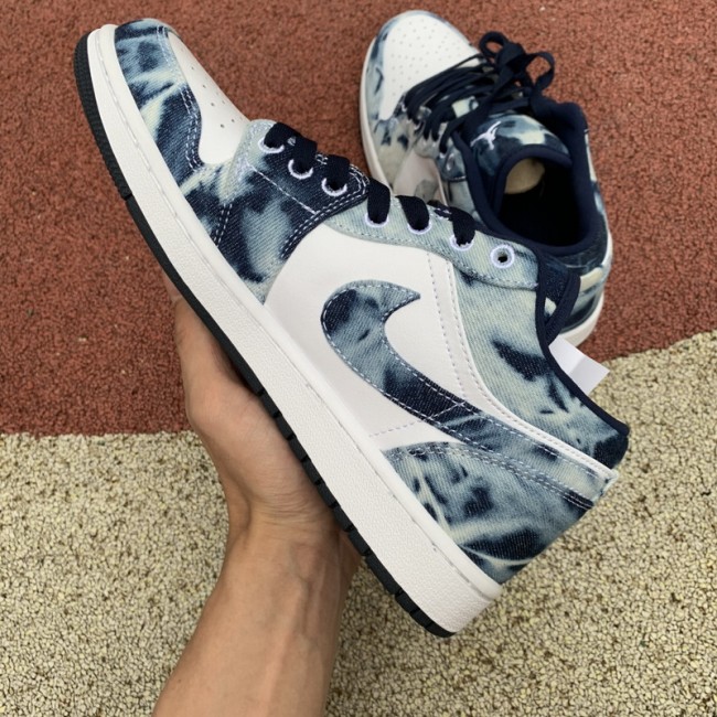 Air Jordan 1 Retro Low shoes