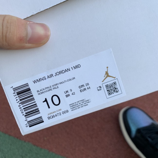 Authentic Air Jordan 1 Mid Shoes037