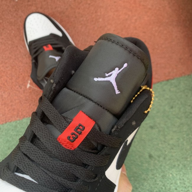 Air Jordan 1 Retro Low shoes