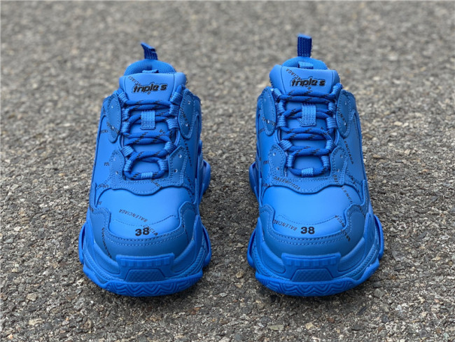 Balenciaga Triple S 