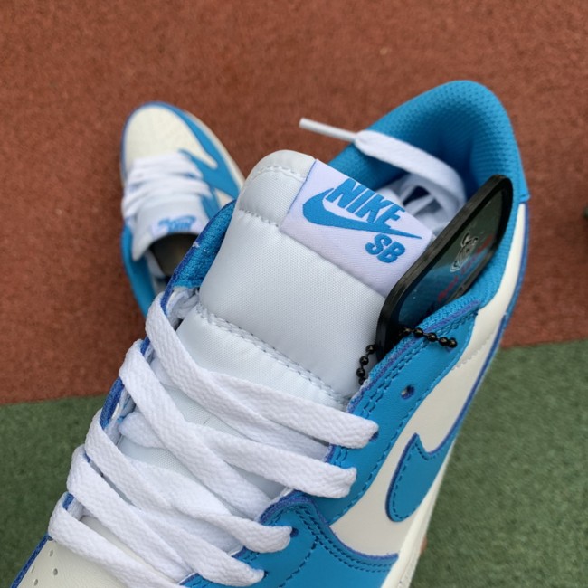 Air Jordan 1 Retro Low shoes