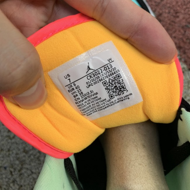Air Jordan 1 Retro Low shoes