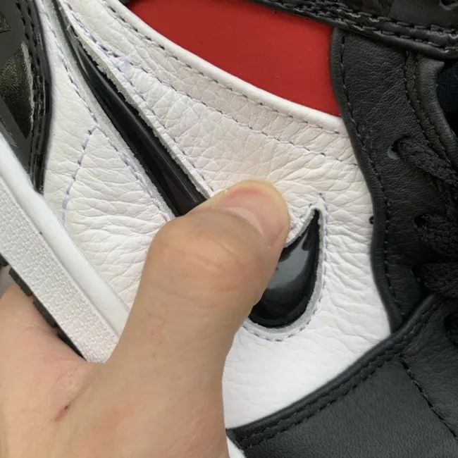 Authentic Air Jordan 1 Mid Shoes085