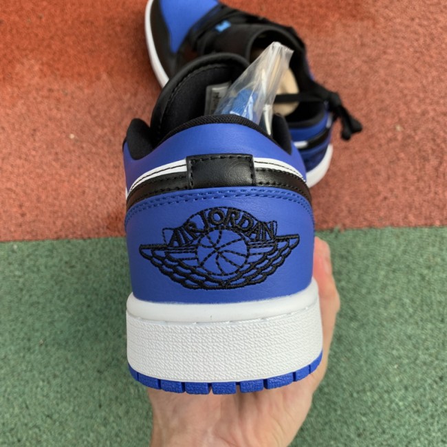 Air Jordan 1 Retro Low shoes